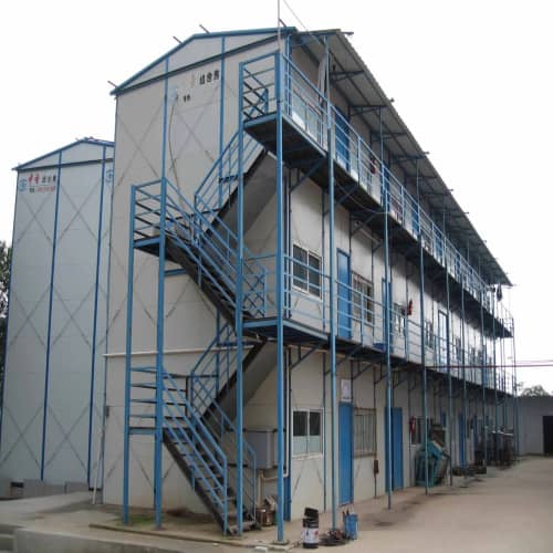 彩鋼活動(dòng)房擁有施工周期短、使用壽命長、可多次使用等優(yōu)點(diǎn)
